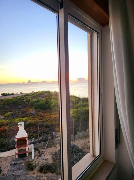 Appartamento Nazare Uninterrupted Views And Sounds Of The Sea Pataias Esterno foto