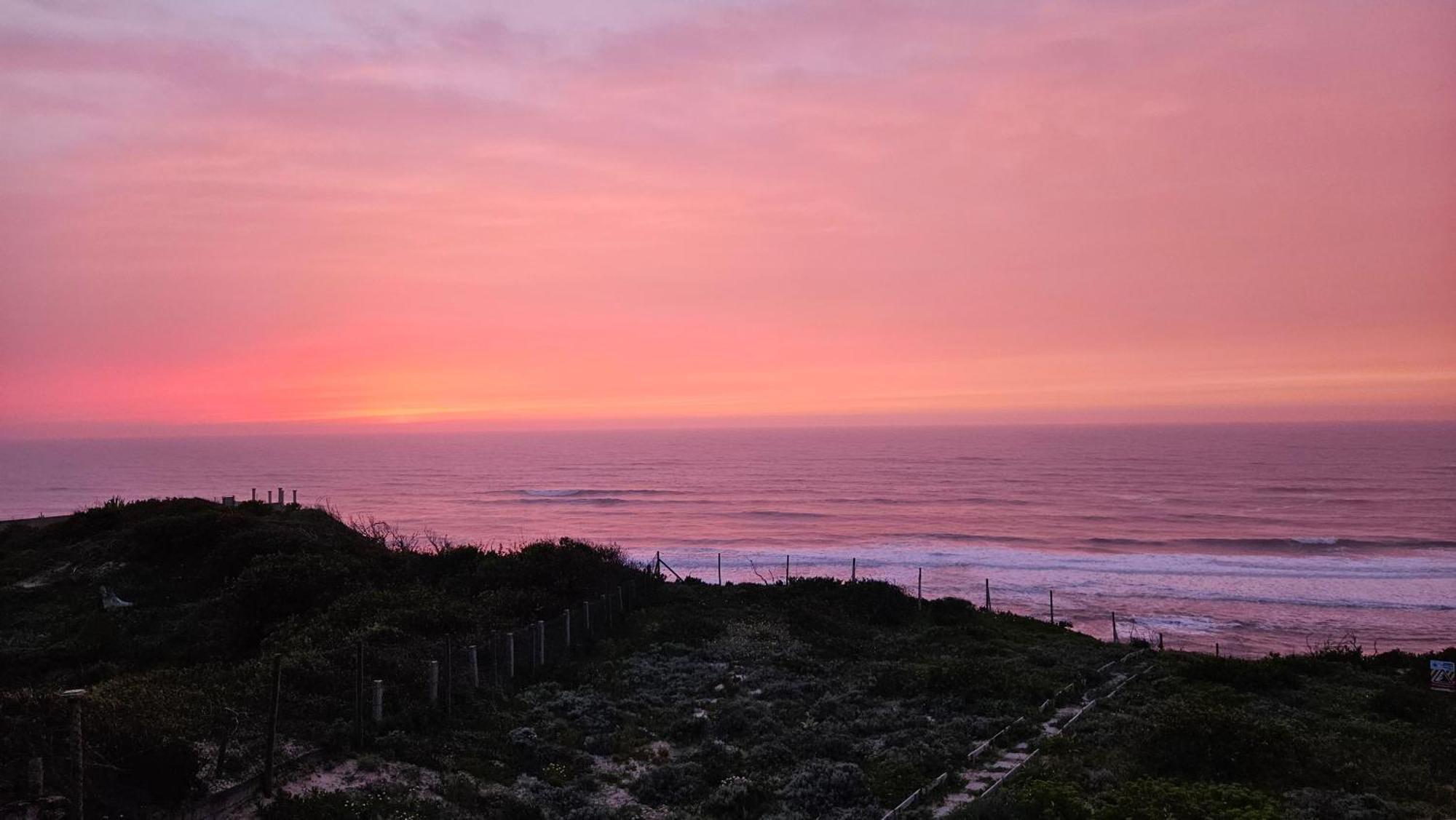 Appartamento Nazare Uninterrupted Views And Sounds Of The Sea Pataias Esterno foto